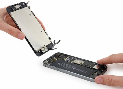 (op afspraak) nieuw scherm plaatsen iPhone 5C in Nissewaard